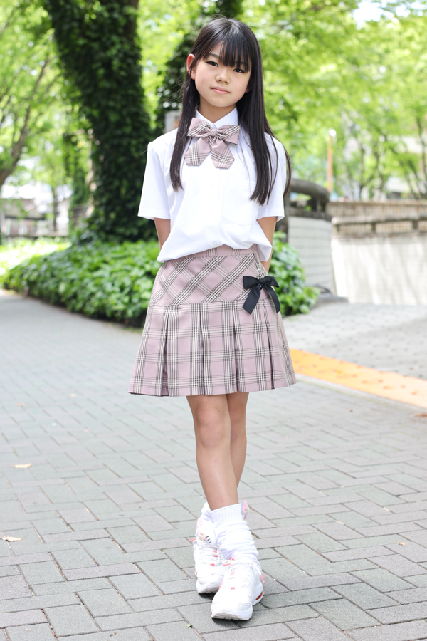 鈴木優依