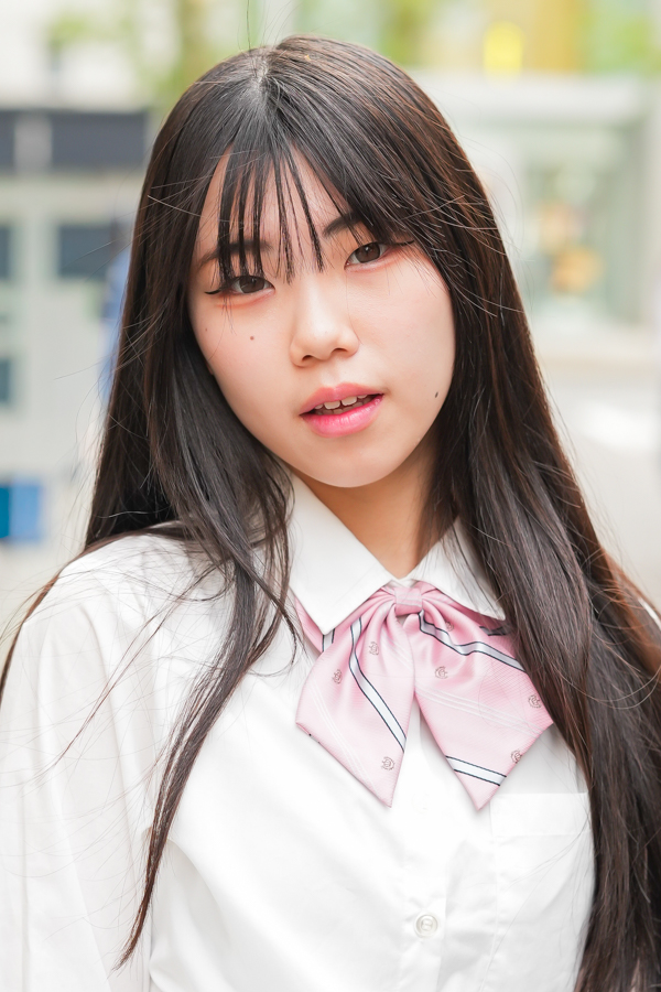 難波由奈